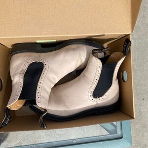 Blundstone Women's Cream Boots
